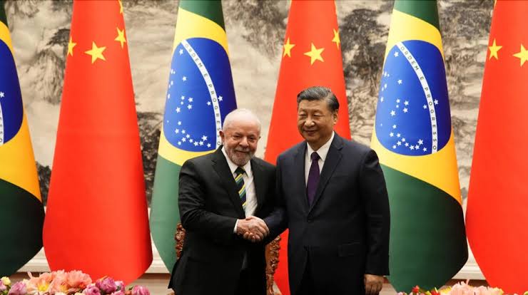 President Xi Jinping held talks with Brazilian President Lula